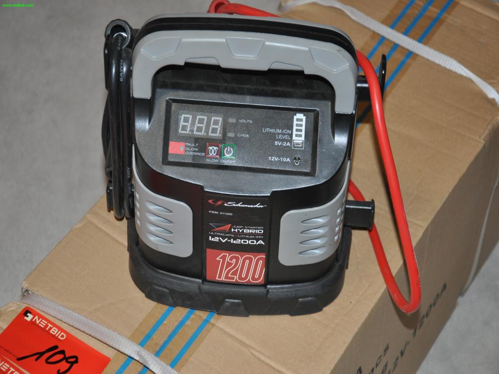 Maschinen, Werkzeuge, Handelsware / Werkstattausrüstung aus dem Umfeld<br> KFZ-Handwerk / Reifendienst-1